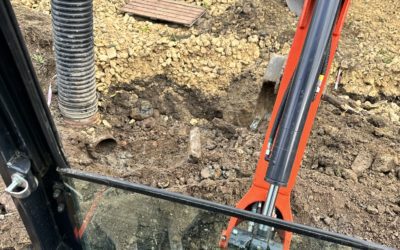 Oaza w Twoim ogrodzie: Profesjonalne wykopy pod oczka wodne i baseny